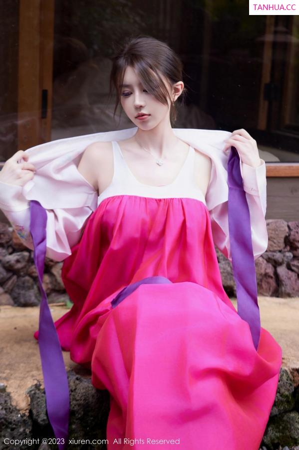 tina_甜仔  [XiuRen]高清写真图 2023.10.18 No.7522 tina_甜仔 济州岛旅拍第27张图片